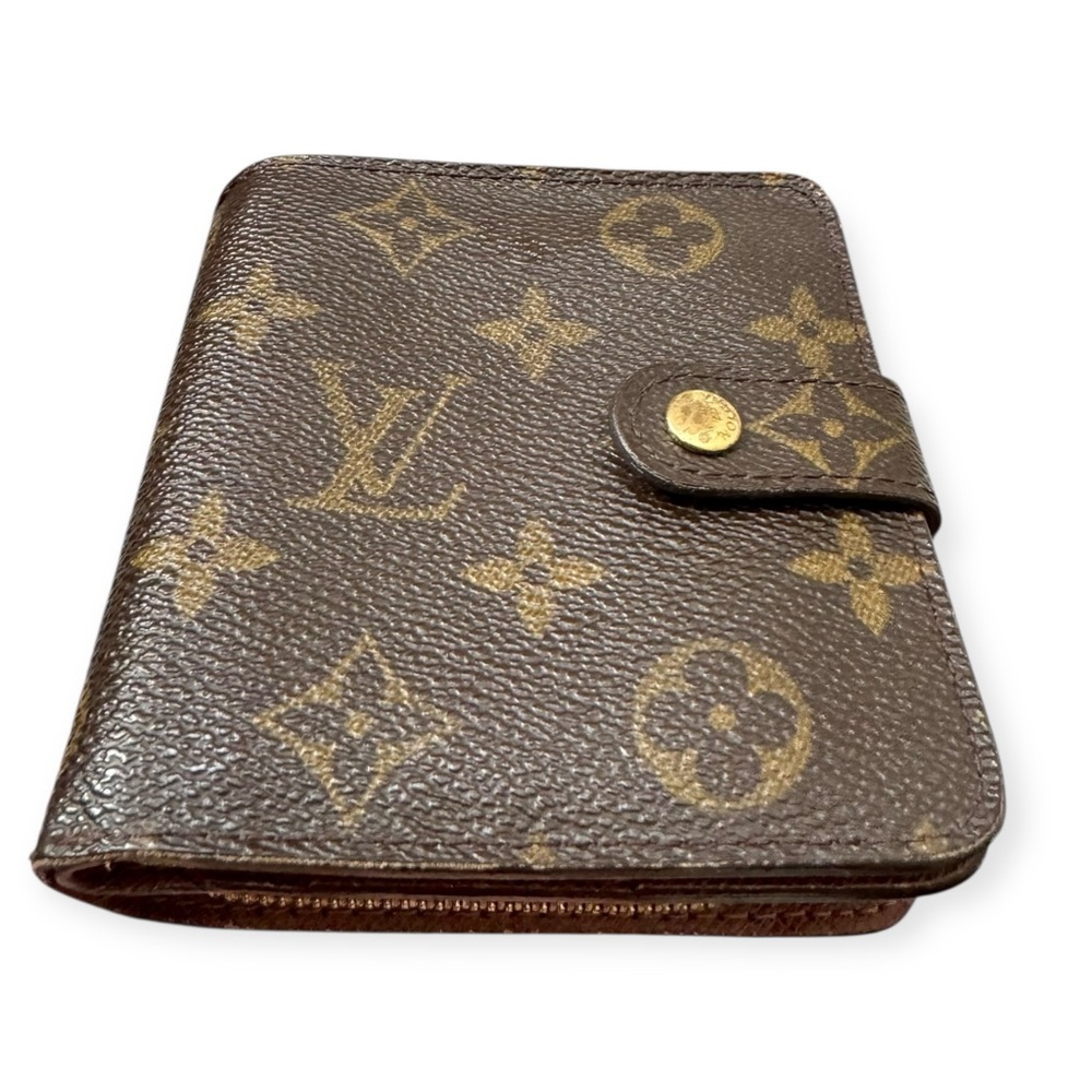 LOUIS VUITTON 2004 Monogram Compact Zippé Bifold Wallet, Vintage - Picture 11 of 16